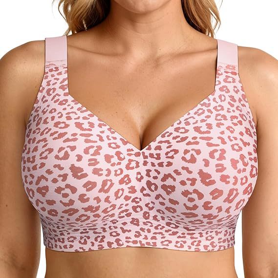Curvéa in roze luipaard, gedragen
