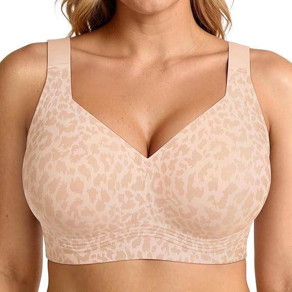 Curvéa in nude luipaard, gedragen